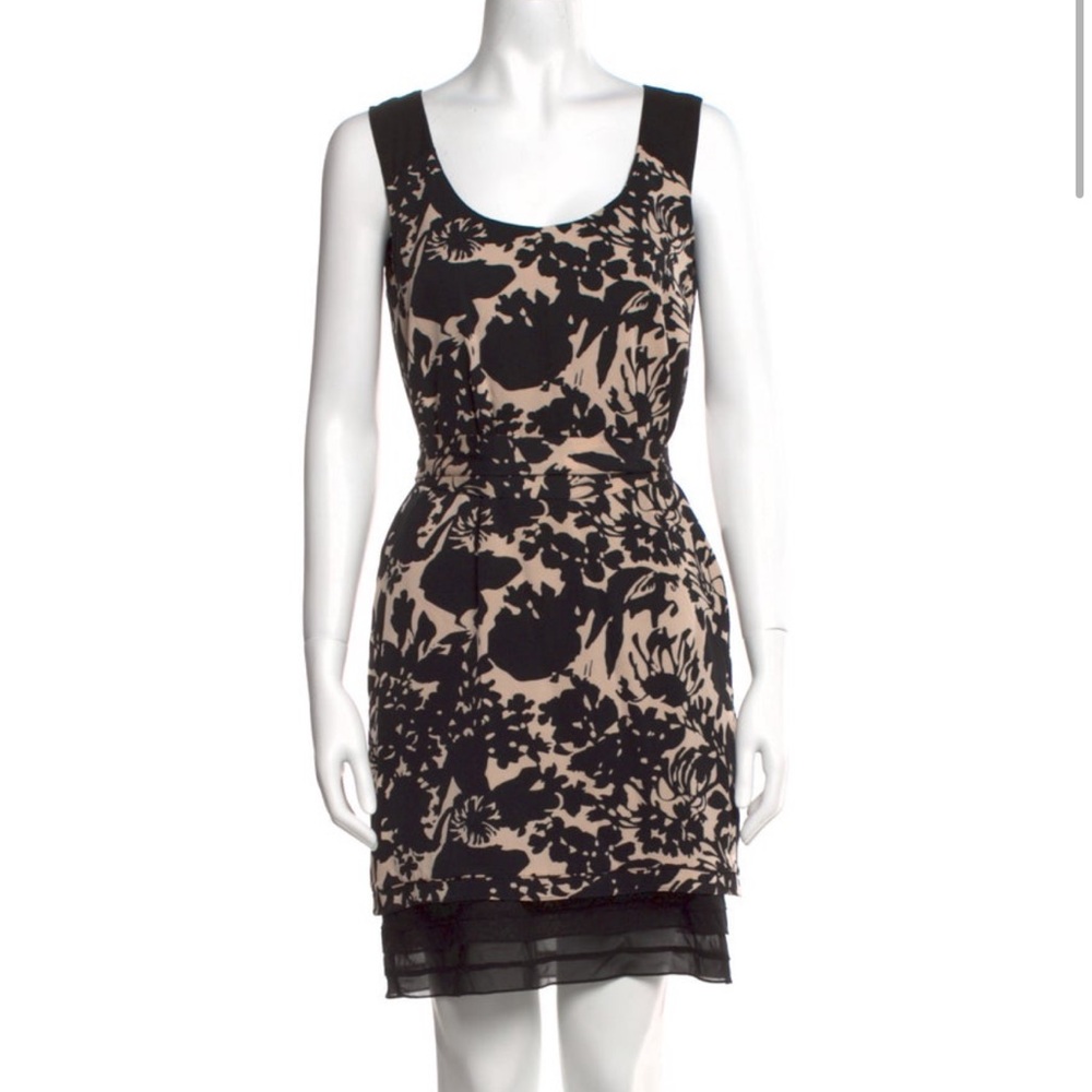 Diane von Furstenberg Elegant Black and Cream Floral Dress